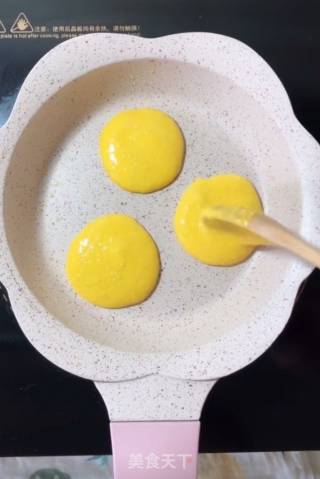 南瓜燕麦鸡蛋饼的做法步骤：6