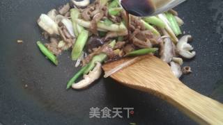 蒜苗炒肉丝的做法步骤：11