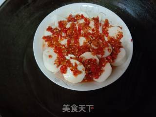 剁椒毛芋蒸肉的做法步骤：7