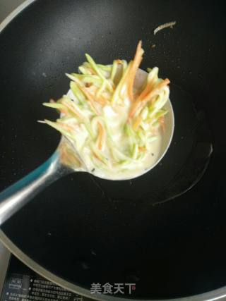 西葫芦胡萝卜鸡蛋饼的做法步骤：5