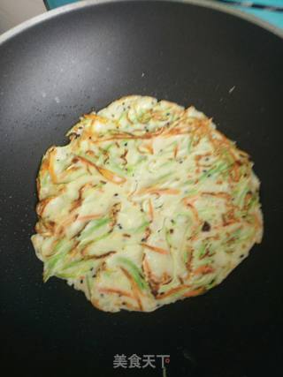 西葫芦胡萝卜鸡蛋饼的做法步骤：7