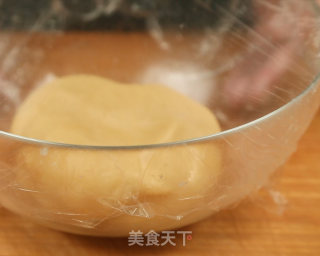 五仁月饼的做法步骤：17