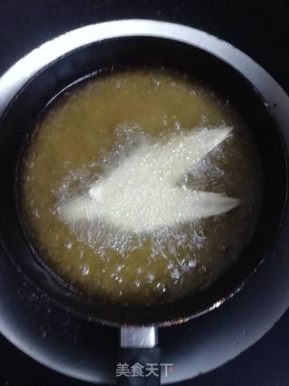 小满日食记油煎塔玛尖鱼的做法步骤：3