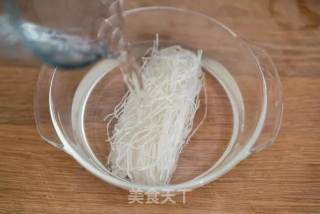 一道傲“椒”江湖菜藤椒鸡的做法步骤：2