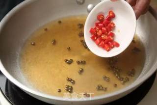 一道傲“椒”江湖菜藤椒鸡的做法步骤：3