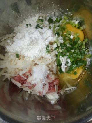 藕香肉饼的做法步骤：3
