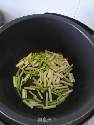 电高压锅～油豆角丝牛肉条的做法步骤：4
