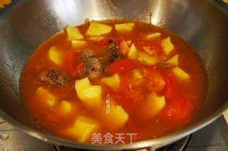 牛尾骨炖土豆的做法步骤：4