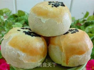 红豆沙蛋黄酥的做法步骤：12