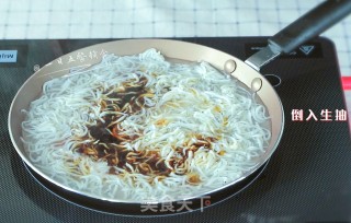 香炒银鱼的做法步骤：4