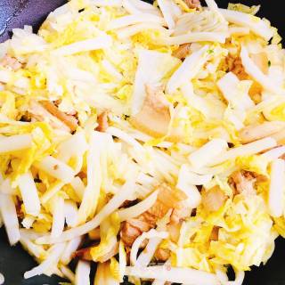 大白菜五花肉烧粉丝的做法步骤：6