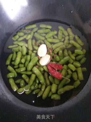 盐水毛豆的做法步骤：3