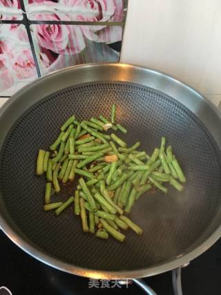 肉骨炖豆角的做法步骤：5