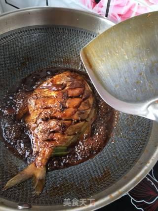 糖醋银鲳鱼的做法步骤：11