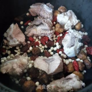 无花果芡实桂圆汤的做法步骤：4