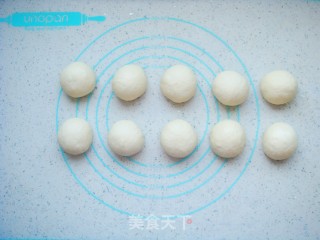 杏仁花朵面包的做法步骤：6