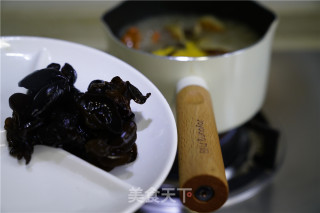 菌菇闸蟹汤粉的做法步骤：6