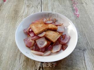 洋葱炒豆腐的做法步骤：8