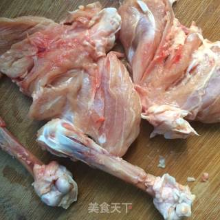 鸡腿炖土豆的做法步骤：2