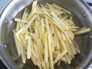 炸薯条（跟肯德基味道一样）的做法步骤：3