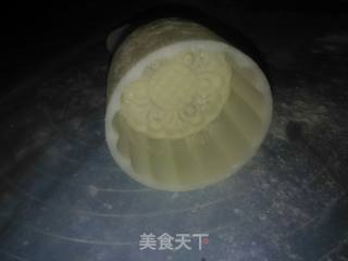 莲蓉蛋黄月饼的做法步骤：10