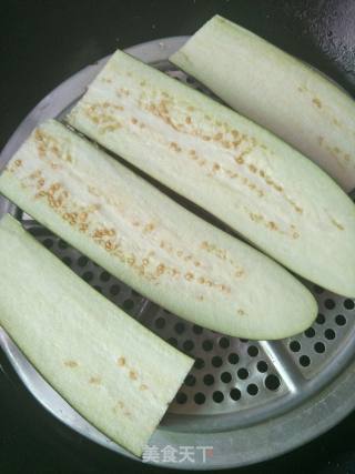 肉末茄子的做法步骤：1