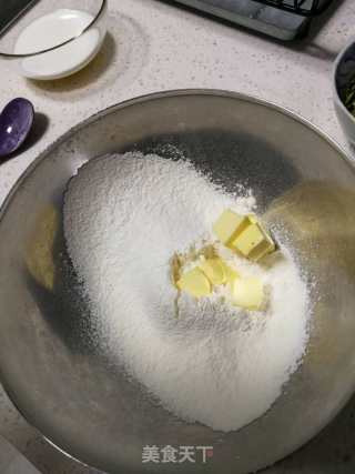介于饼干与松饼之间——香橙司康的做法步骤：2