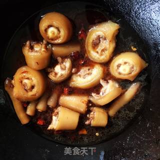 猪尾炒大葱的做法步骤：6