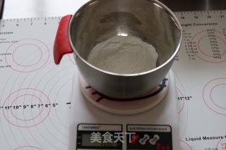青花瓷冰皮巧克力流心月饼的做法步骤：4
