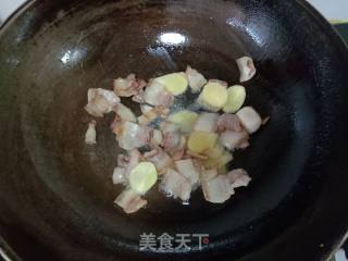 花肉玉米焖花菜的做法步骤：6