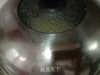花肉玉米焖花菜的做法步骤：8
