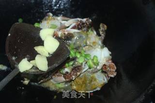 梭子蟹烧毛豆的做法步骤：5