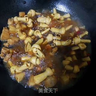 五花肉烧百叶结的做法步骤：7
