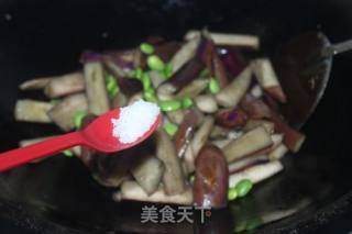 茄子炒毛豆的做法步骤：5