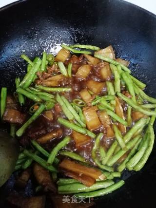 小炒酱香肉豆角的做法步骤：6
