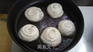 香酥葱花饼的做法步骤：13