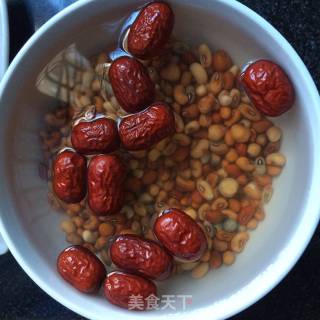 红枣红豆饮的做法步骤：1