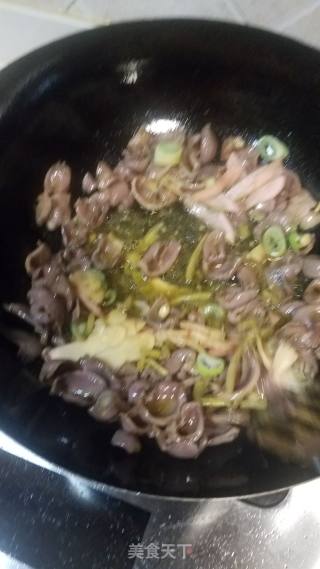 泡菜鸡胗的做法步骤：3