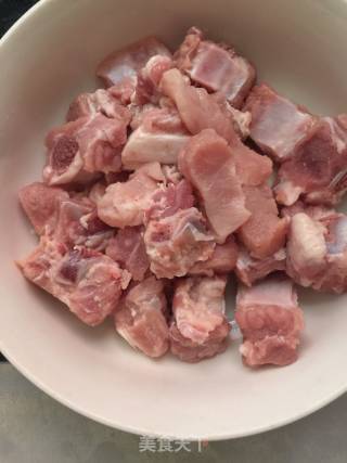 豆鼓蒸排骨的做法步骤：1
