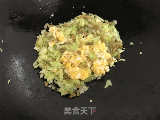 鸡蛋甘蓝炒米粉的做法步骤：6
