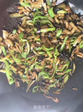 辣椒炒茄子的做法步骤：5