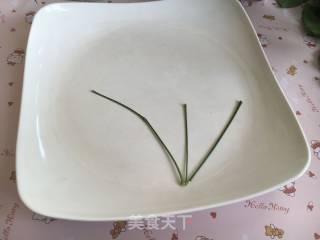 石榴籽摆盘_并蒂花开的做法步骤：3