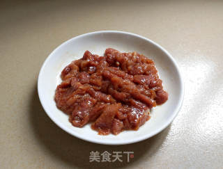 大葱炒肉片的做法步骤：1