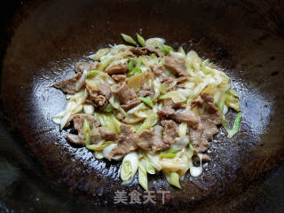 大葱炒肉片的做法步骤：6