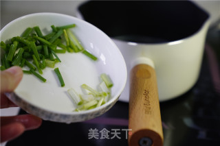 鱼丸丝瓜汤的做法步骤：2