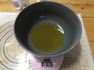 广式黑芝麻月饼的做法步骤：2