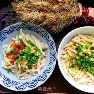 油泼毛毛虫面的做法步骤：11