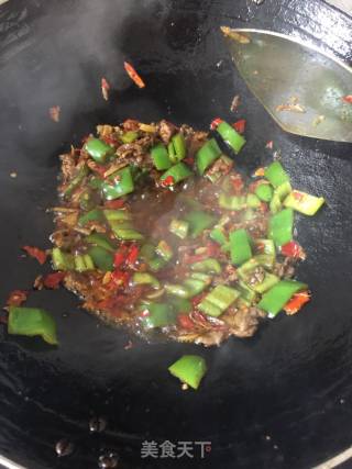 糟辣茨菰的做法步骤：3