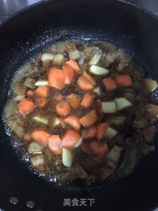 猪肉土豆胡萝卜焖面的做法步骤：9