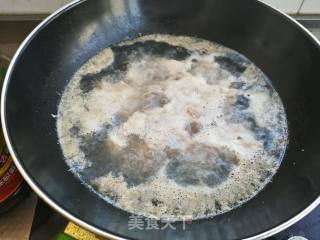 红烧排骨的做法步骤：2